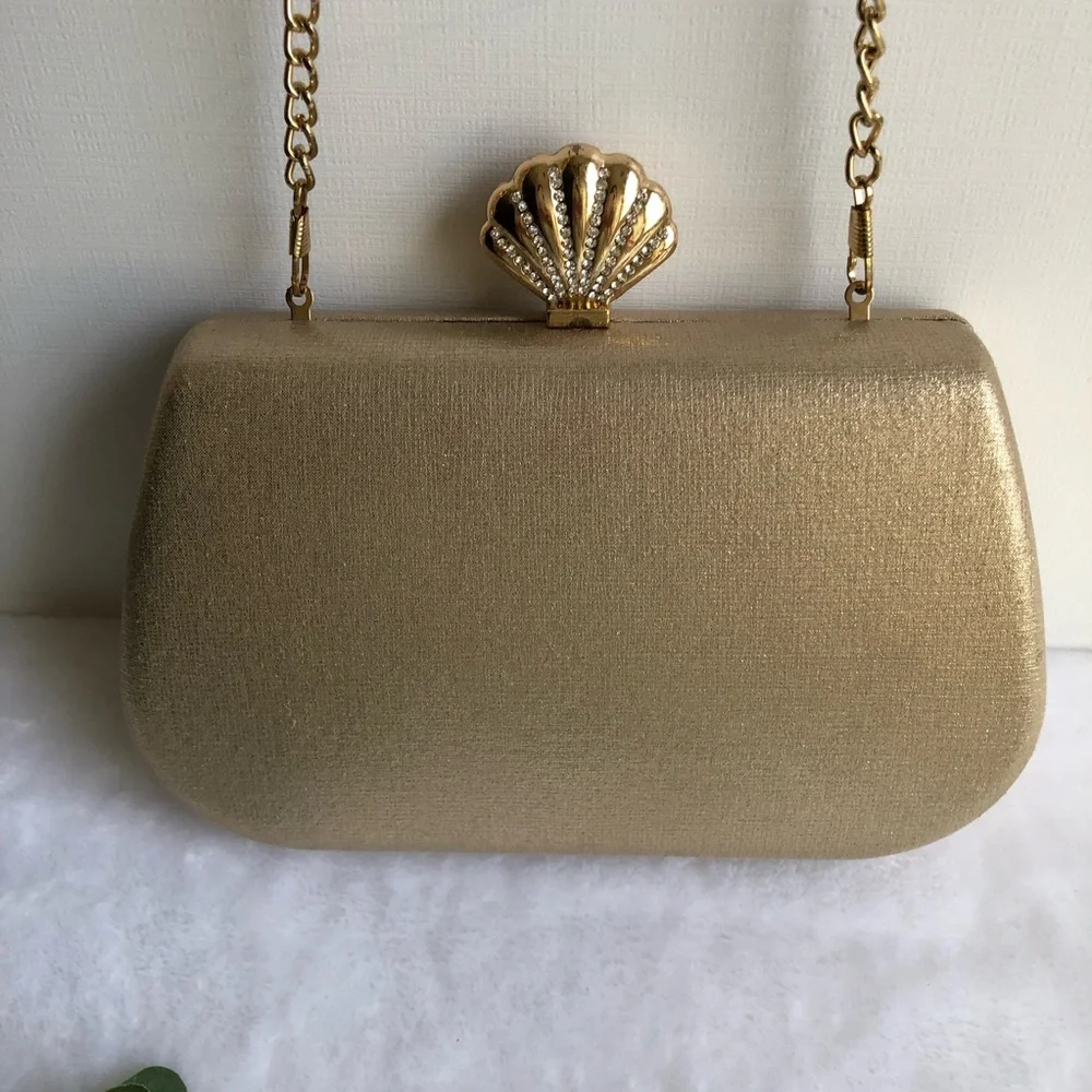 Nina Shell embellished Mina Gold Clutch Crossbody Bag - Picture 2 of 9